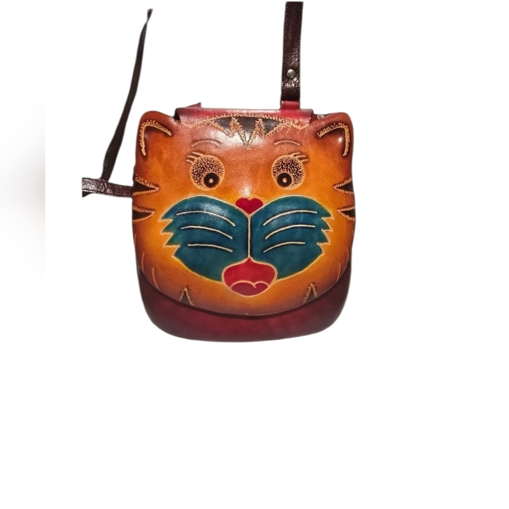 Handmade/Handtooled Leather Cat Crossbody Bag 6"x6" Interior 27-33" Strap New